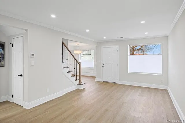 $549,000 | 25 Alhambra Drive, Oceanside, NY 11572