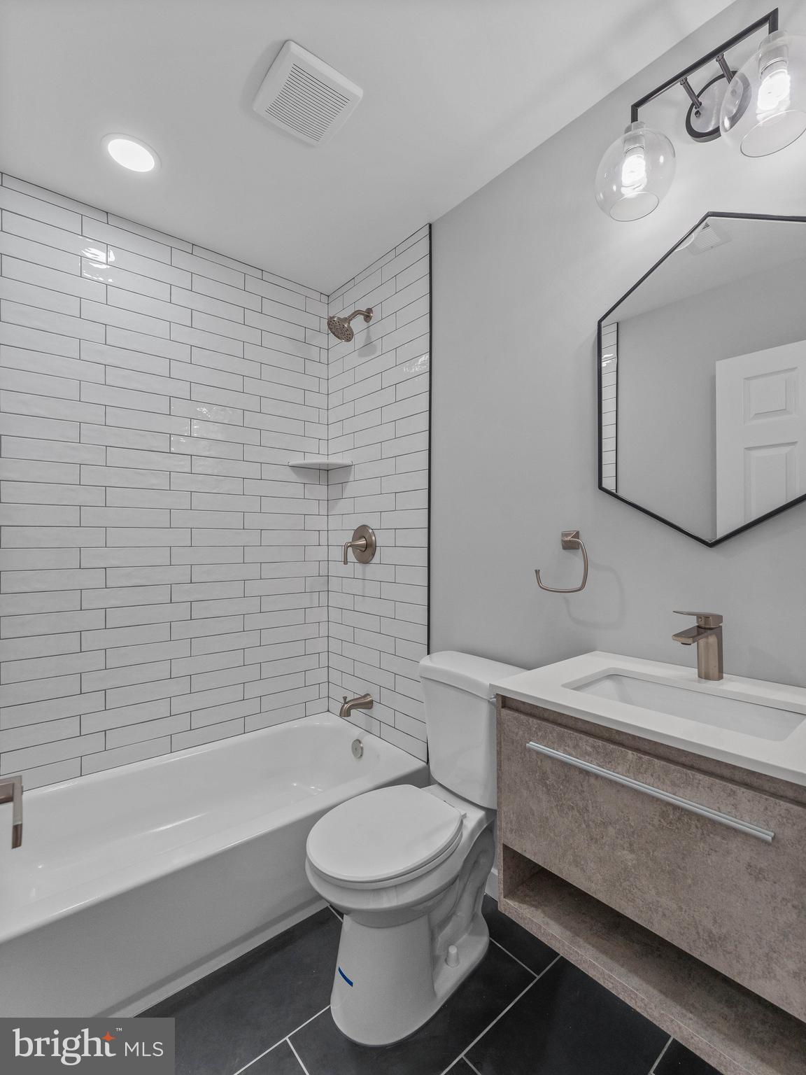 734 Marlyn Road, Unit 2 Philadelphia, PA 19151 - Photo 8 of 14