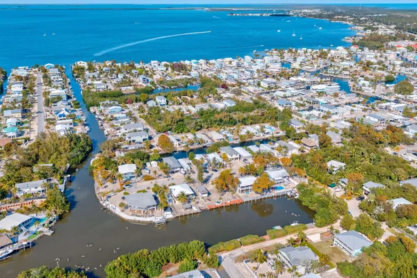 $625,000 | 708 North Lake Drive, Key Largo, FL 33037