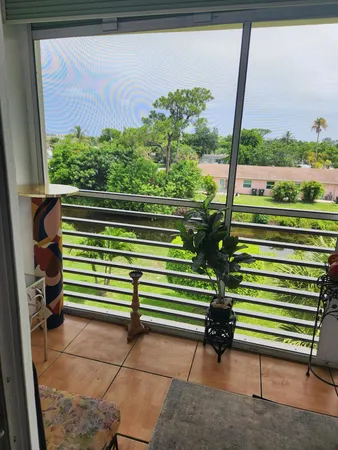 $1,695 | 2606 Garden Drive South, Unit 304, Lake Worth Beach, FL 33461