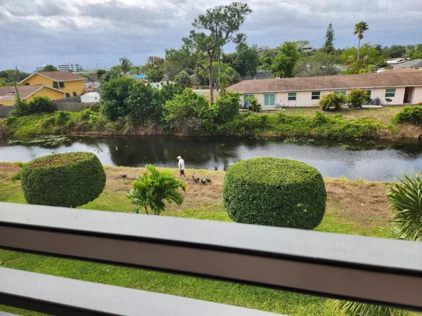 $1,695 | 2606 Garden Drive South, Unit 304, Lake Worth Beach, FL 33461