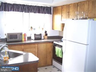 28 Meadowbrook Road Havertown, PA 19083 - Photo 4 of 12 Kitchen
