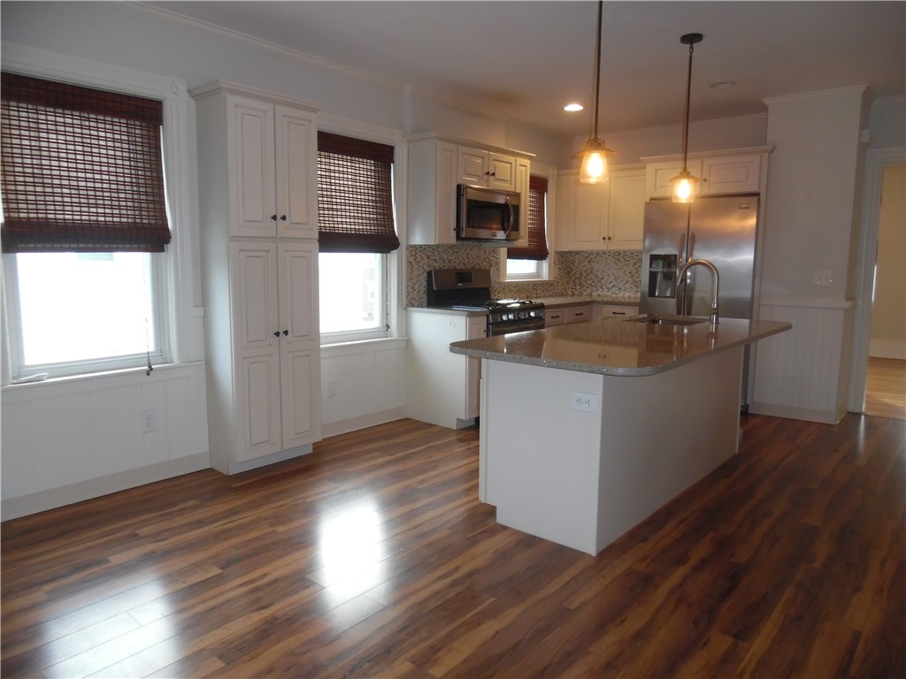 46 First School Street Bristol, RI 02809 - Photo 2 of 12