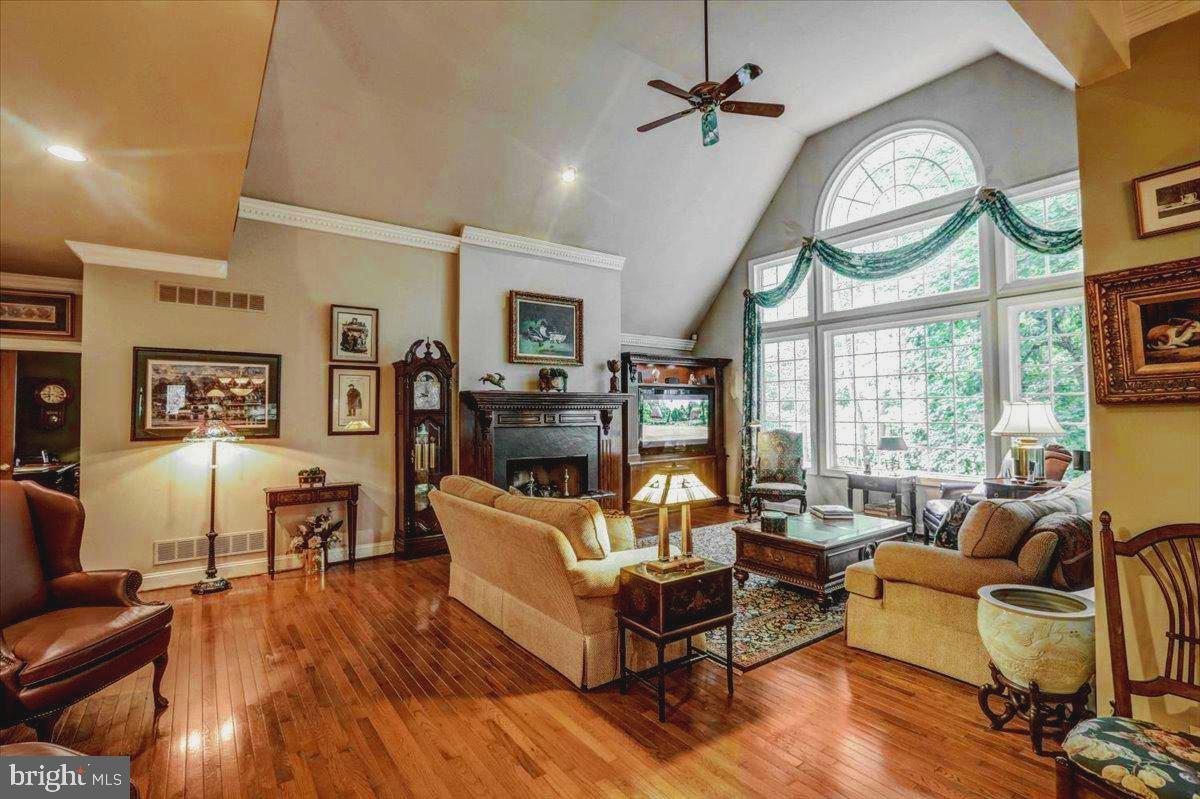 792 Mancill Road Wayne, PA 19087 - Photo 17 of 65