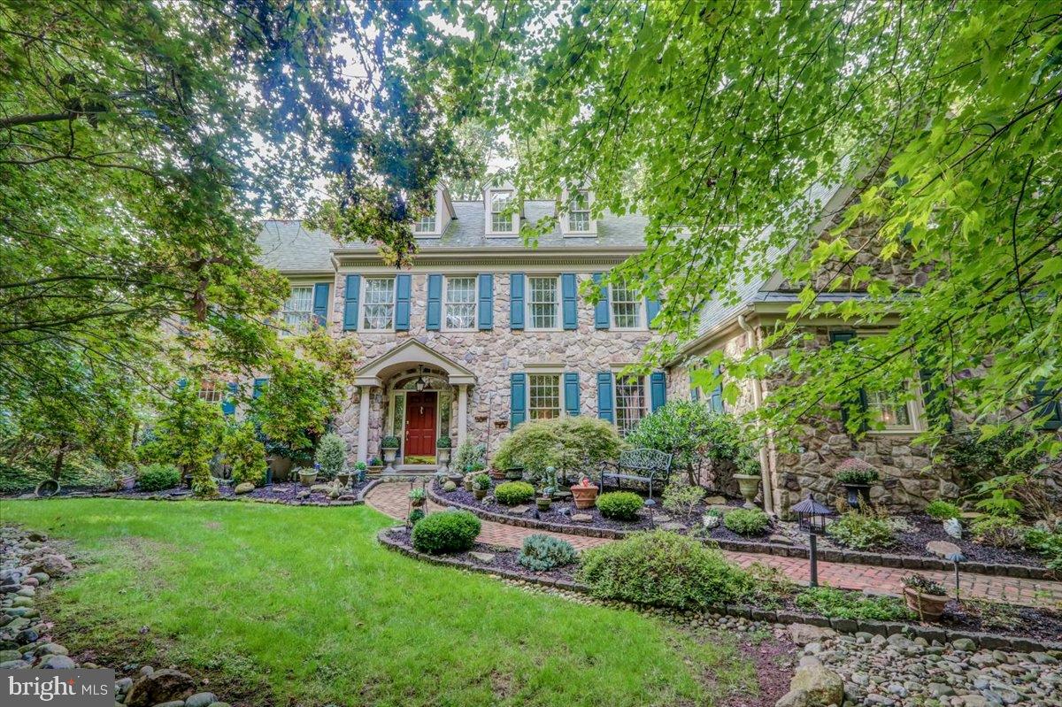 792 Mancill Road Wayne, PA 19087 - Photo 2 of 65