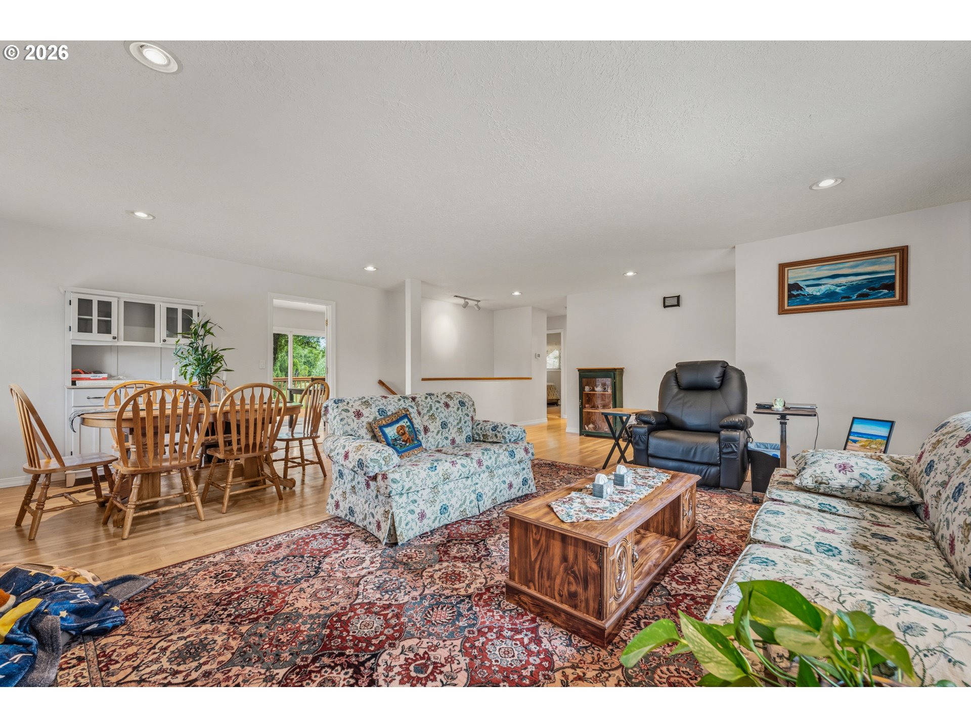 14965 Southwest Bull Mountain Road Tigard, OR 97224 - Photo 11 of 48 Living Room/Entrance