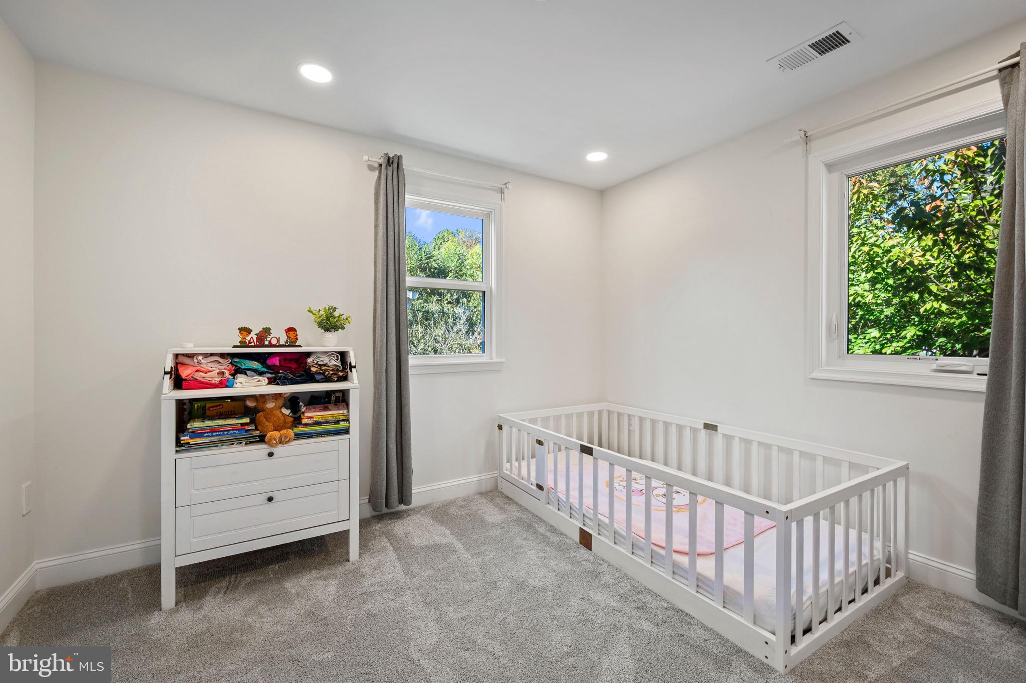 708 Hankin Street Silver Spring, MD 20910 - Photo 22 of 37 Bedroom 3