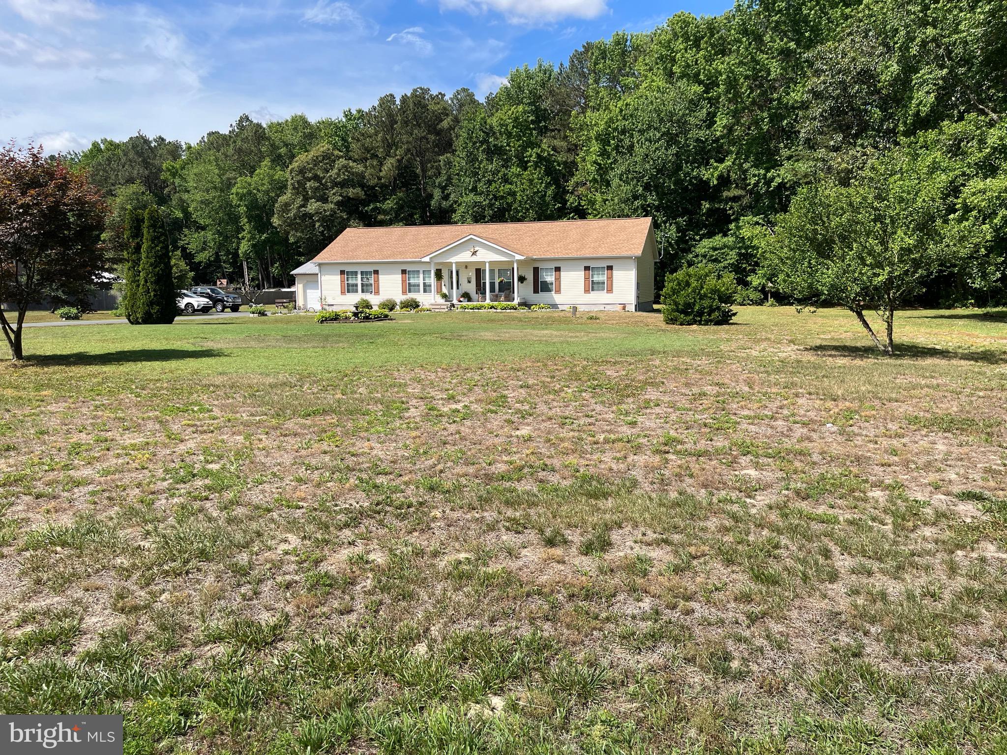 2407 Hunting Quarter Road Houston, DE 19954 - Photo 3 of 17 Exterior Front