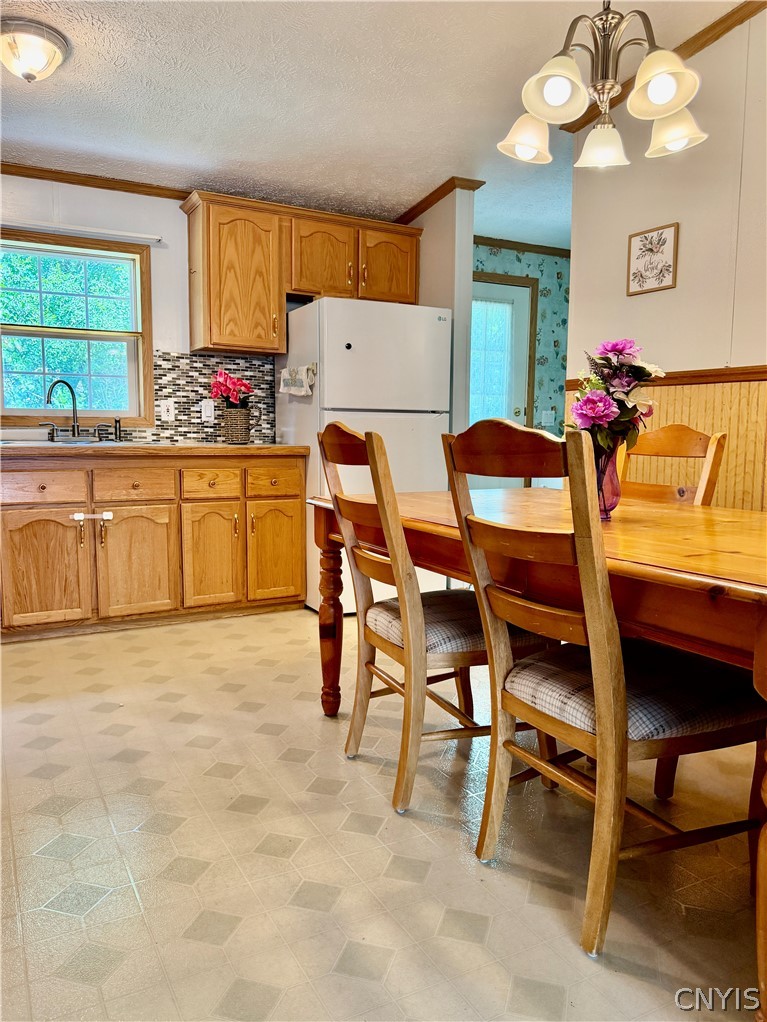 1 Roberts Road Whitesboro, NY 13492 - Photo 8 of 22