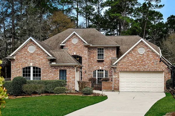 $895,000 | 14 Mercutio Court, The Woodlands, TX 77382