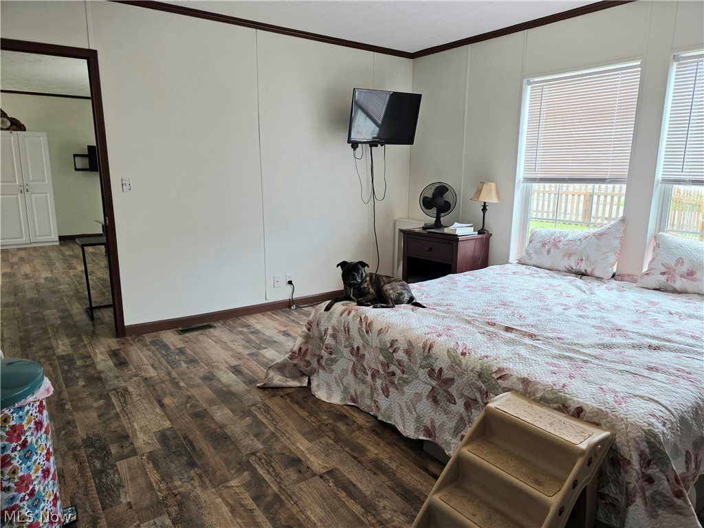 44 Scarce Fat Road Mineral Wells, WV 26150 - Photo 8 of 26 View of master bedroom