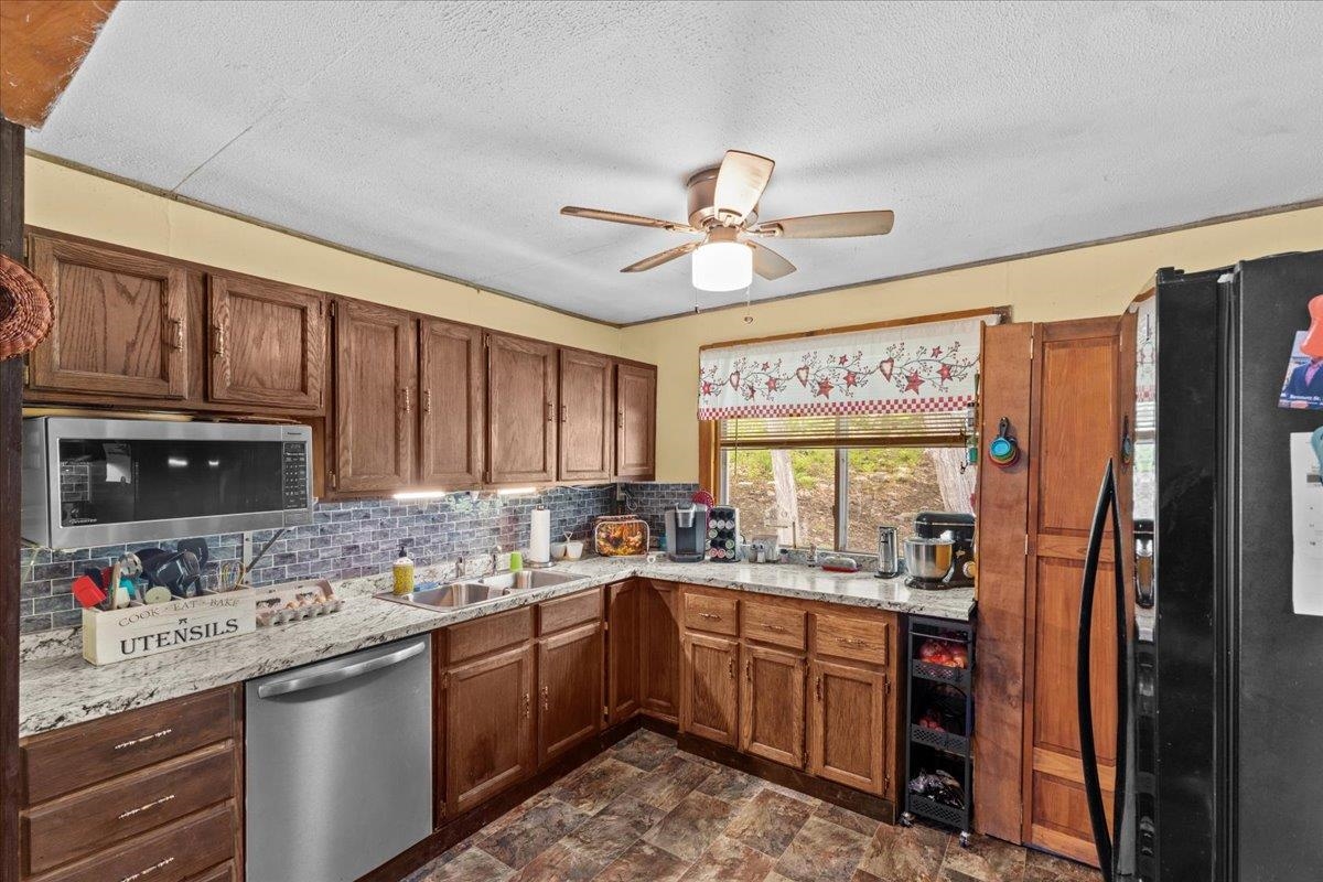 1495 Smead Road Salisbury, VT 05769 - Photo 6 of 31