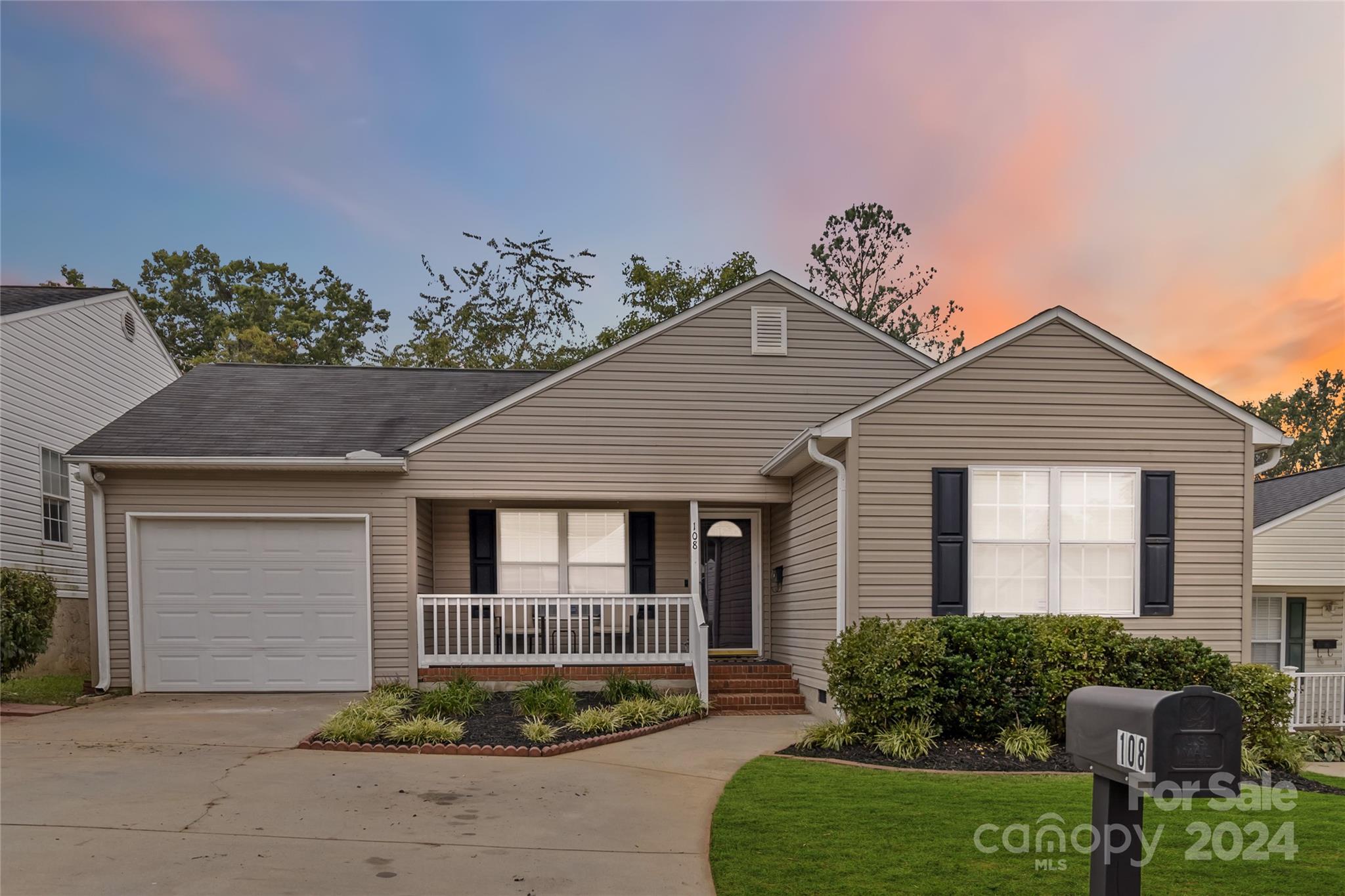 108 Boardwalk Drive Inman, SC 29349 - Photo 2 of 31 Gallery Image 2