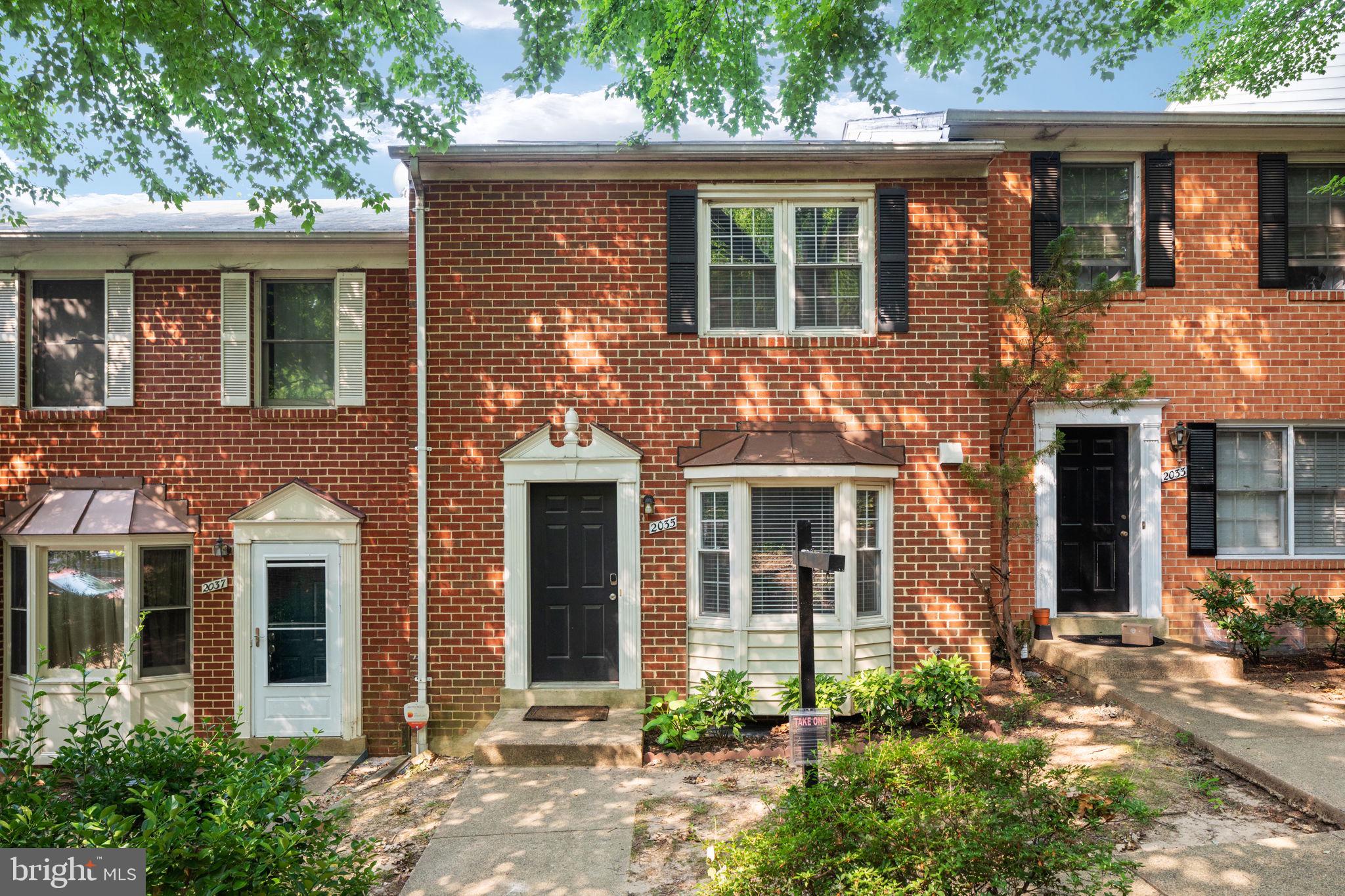 2035 South Glebe Road Arlington, VA 22206 - Photo 2 of 34