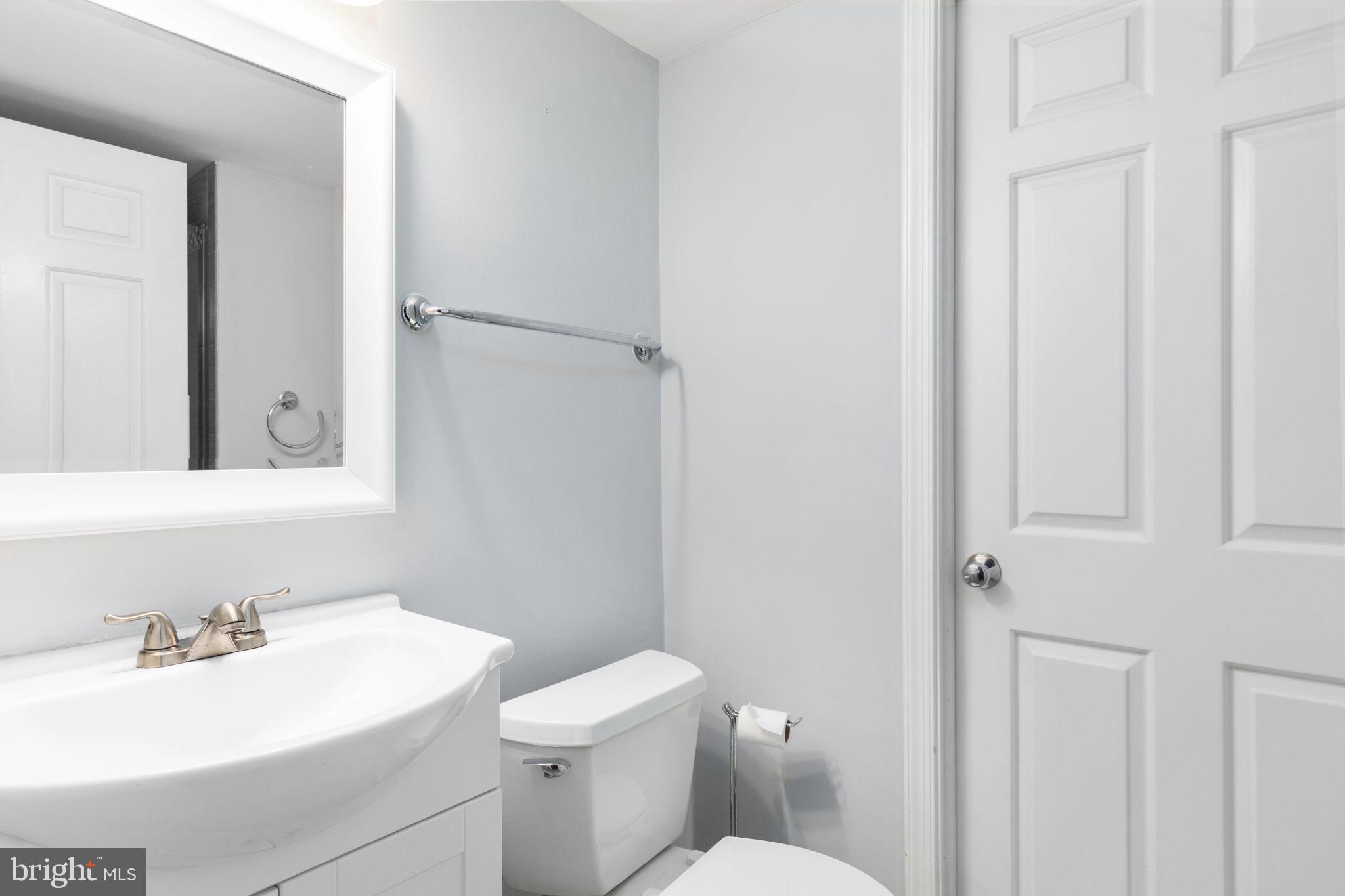 2035 South Glebe Road Arlington, VA 22206 - Photo 26 of 34
