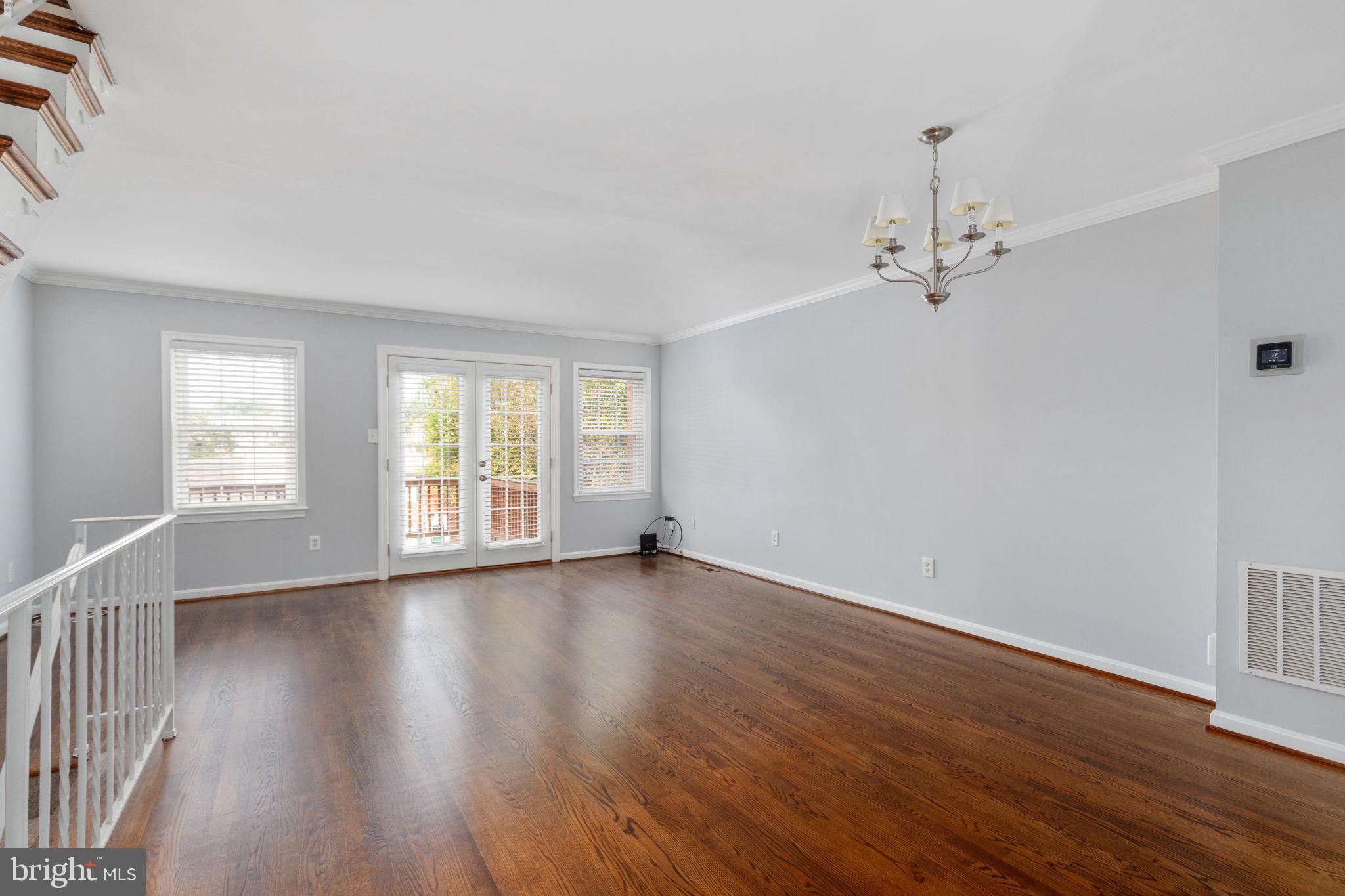 2035 South Glebe Road Arlington, VA 22206 - Photo 7 of 34