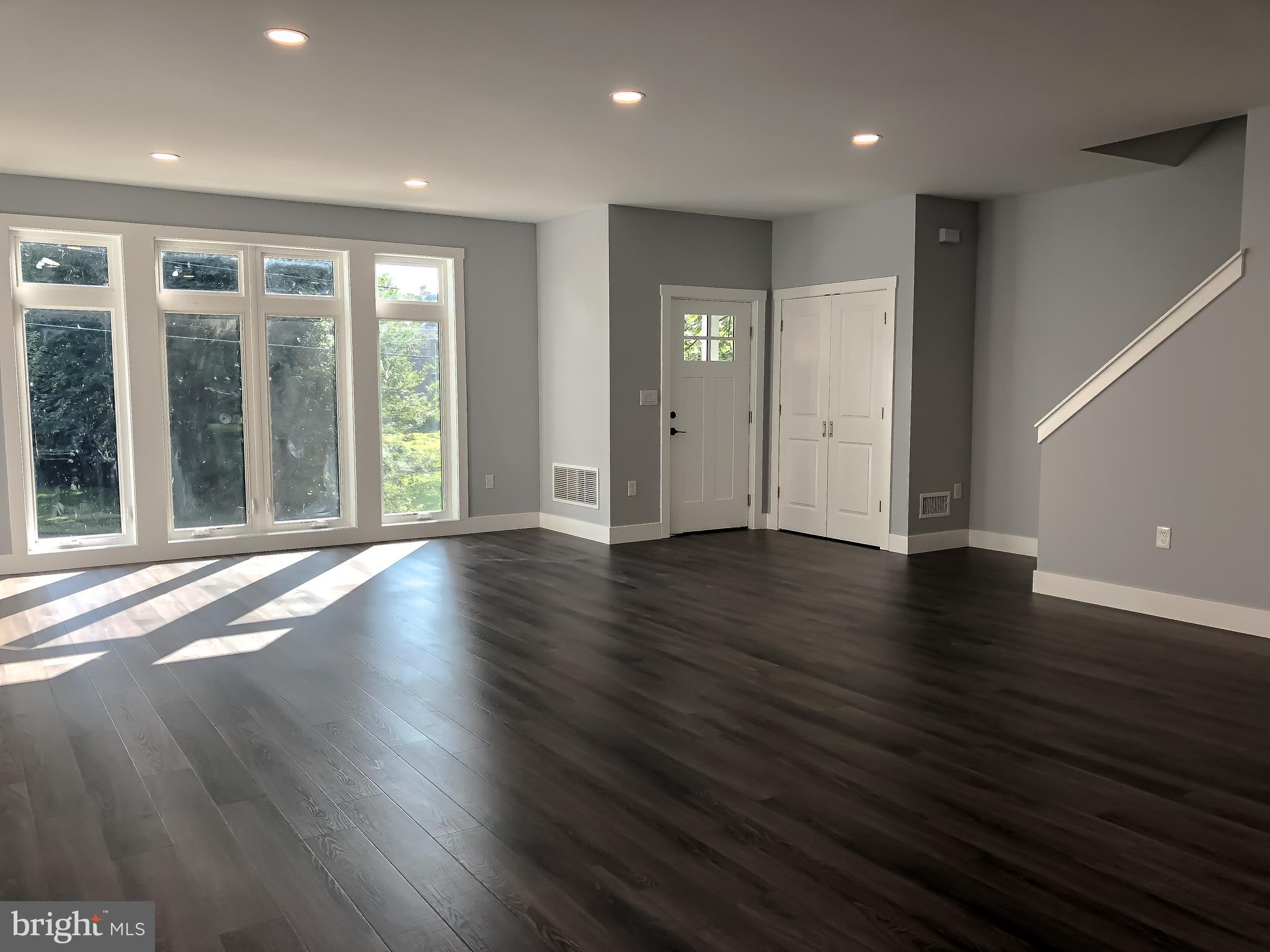 443 Byberry Road Philadelphia, PA 19116 - Photo 6 of 39 MODEL HOME: Living room