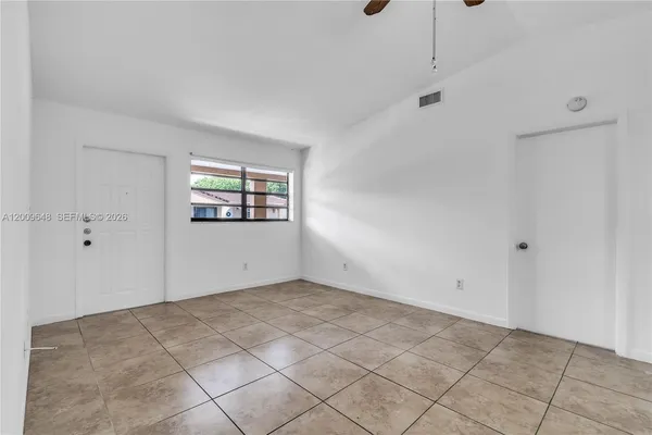 $2,450 | 18206 Mediterranean Boulevard, Unit 521, Hialeah, FL 33015
