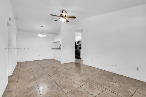 $2,450 | 18206 Mediterranean Boulevard, Unit 521, Hialeah, FL 33015