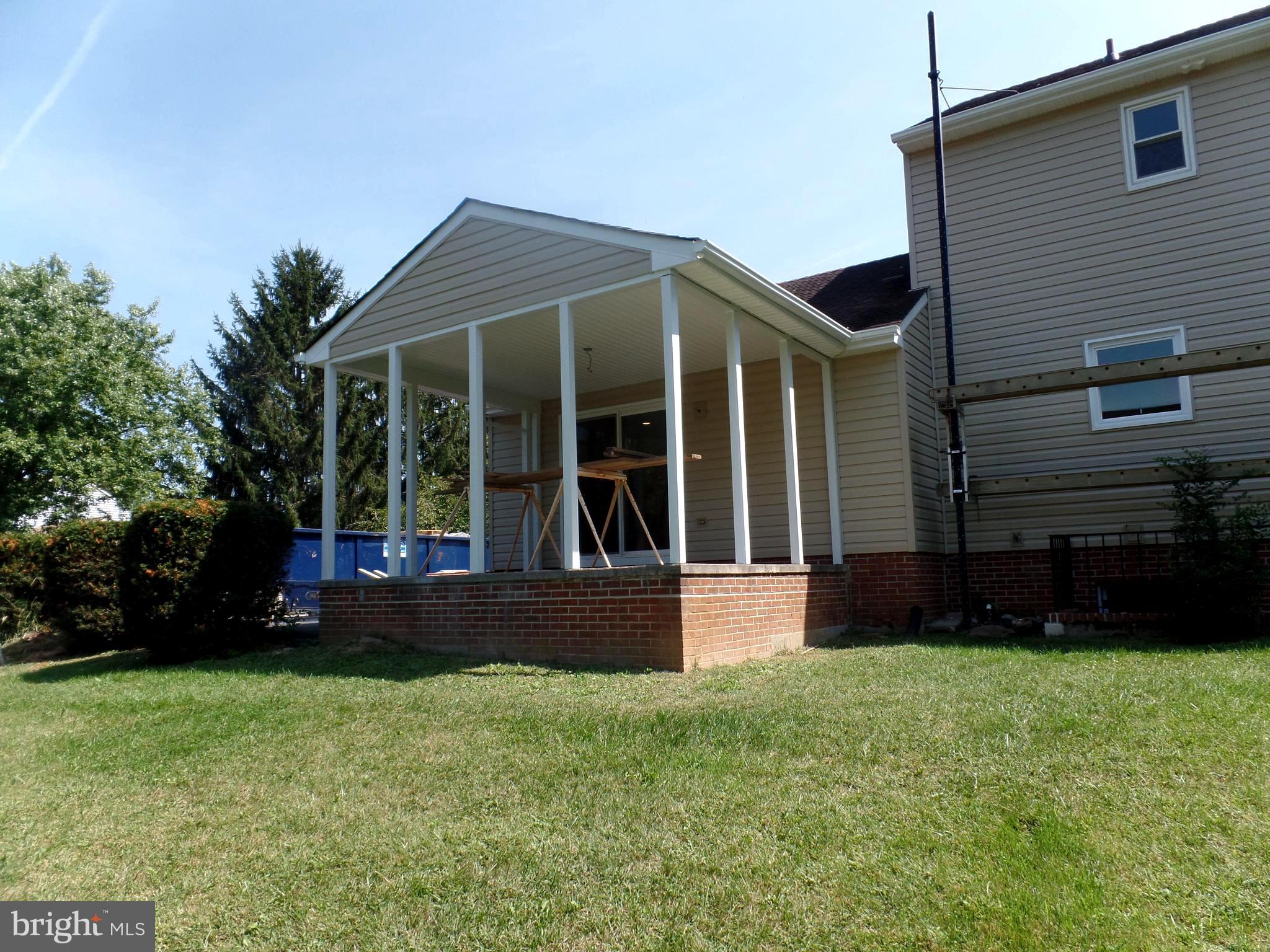 Rear Screened Porch