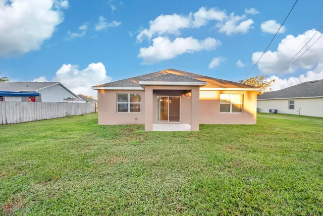 $2,900 | 2538 Southeast Rock Springs Drive, Port St. Lucie, FL 34952