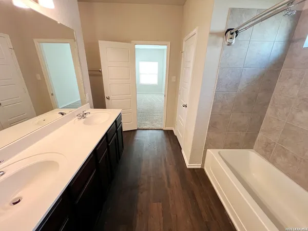 $1,995 | 156 Hunters Brook, San Antonio, TX 78253