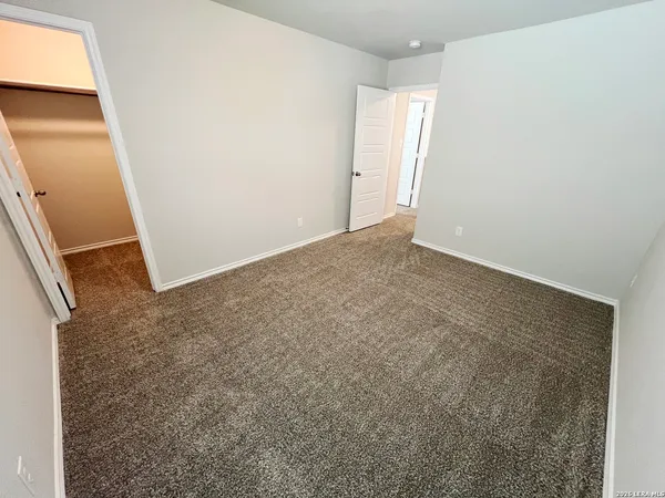 $1,995 | 156 Hunters Brook, San Antonio, TX 78253