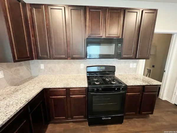 $1,995 | 156 Hunters Brook, San Antonio, TX 78253