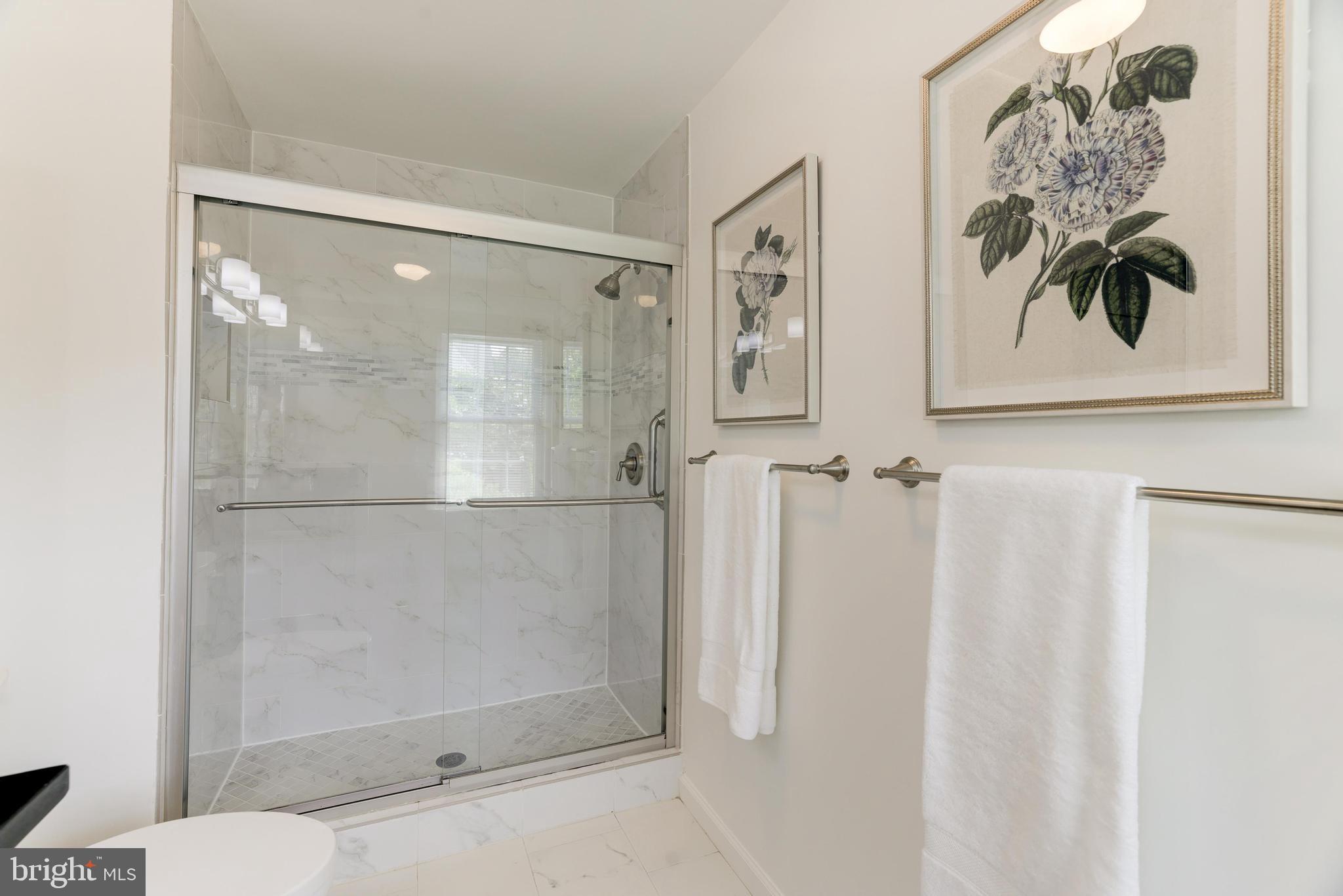 1149 Colonial Road McLean, VA 22101 - Photo 37 of 55 Master Bath