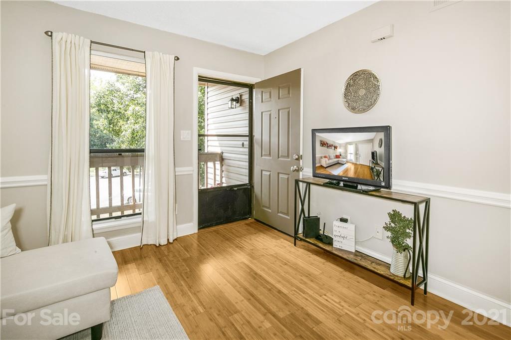 11082 Cedar View Road Charlotte, NC 28226 - Photo 3 of 19 Gallery Image 3
