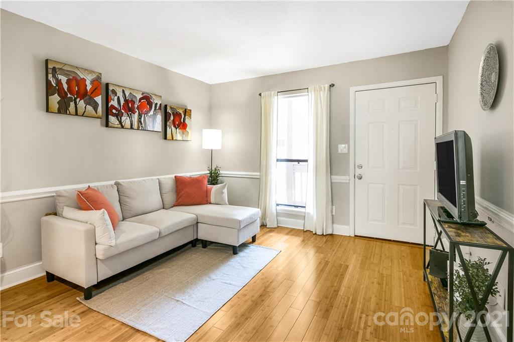 11082 Cedar View Road Charlotte, NC 28226 - Photo 4 of 19 Gallery Image 4