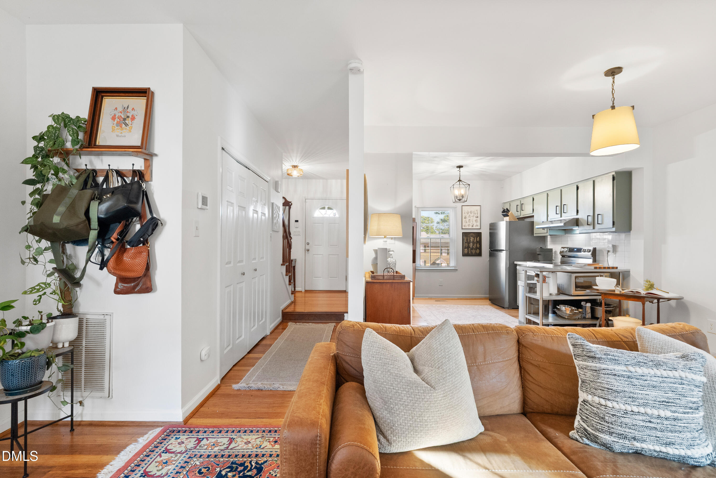 6133 Bushmills Street Raleigh, NC 27613 - Photo 3 of 31 6133 Bushmill-12