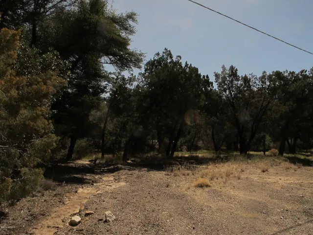 $844,500 | 52975 East Harper Road, Miami, AZ 85539