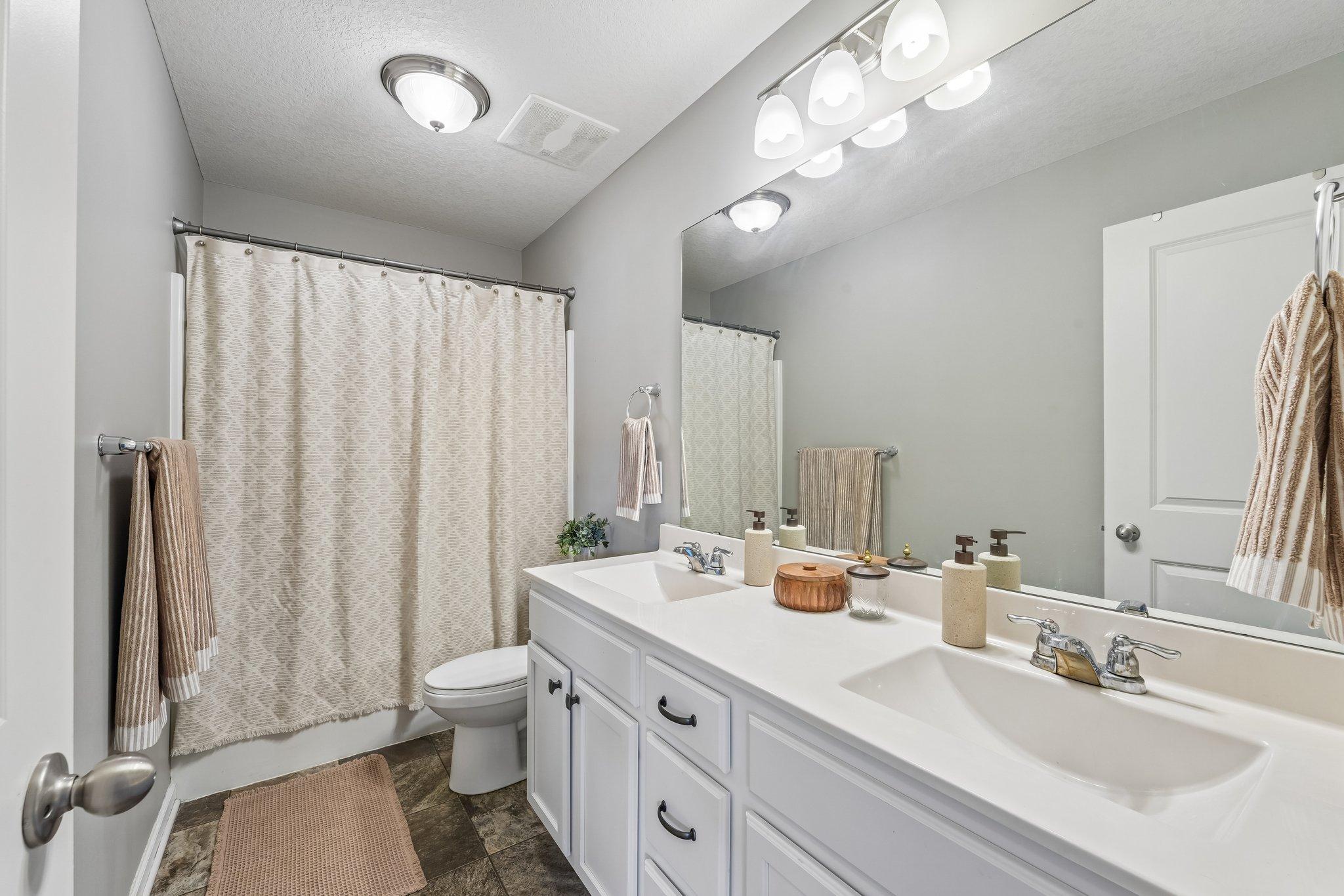 4647 Copper Ridge Drive St. Paul, MN 55129 - Photo 25 of 66