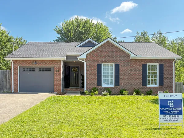 $1,800 | 916 Dolphin Lane, Clarksville, TN 37043