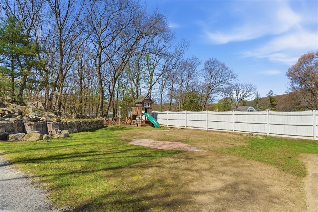 11 Cannon Rock Road Lynn, MA 01904 - Photo 24 of 29