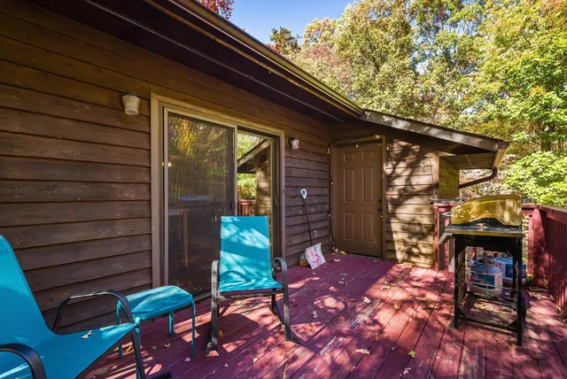 a view of a field with trees