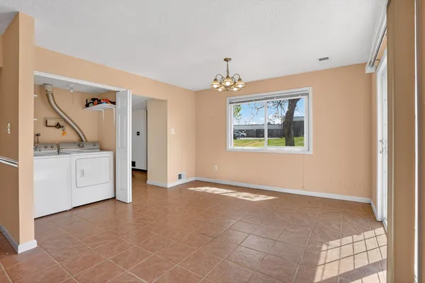 $499,000 | 19 Regis Circle, Sterling, VA 20164