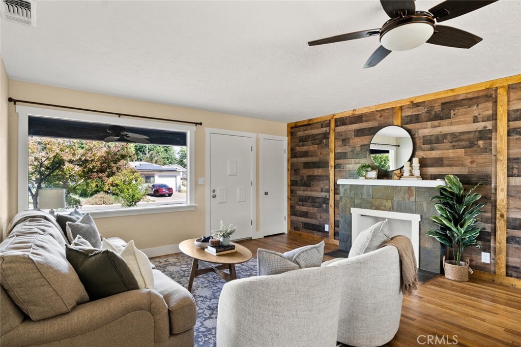 178 Terrace Drive Chico, CA 95926 - Photo 4 of 28