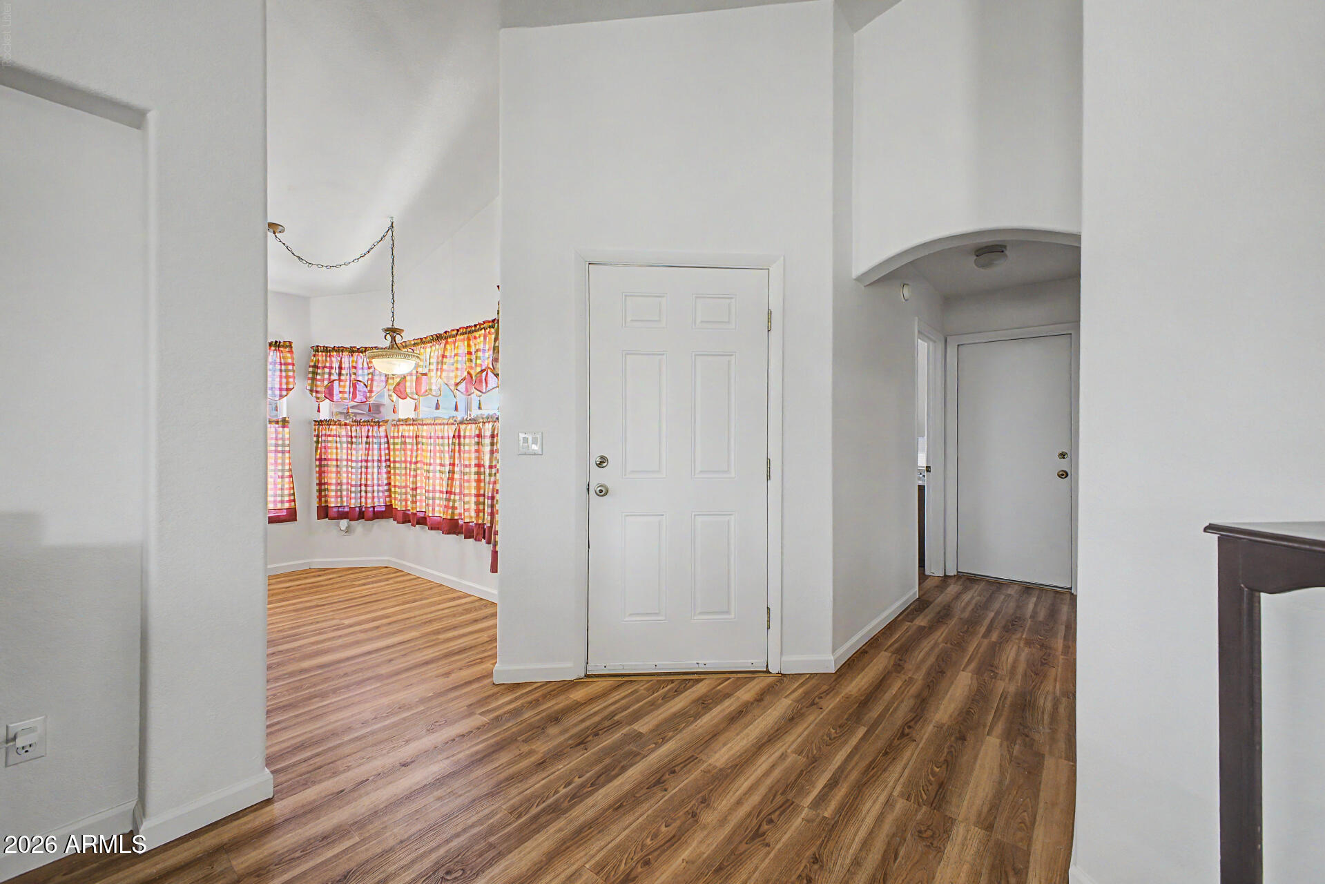 10943 West Ruth Avenue Peoria, AZ 85345 - Photo 5 of 30 05 - Ruth