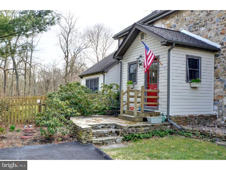 620 Fairview Road Glenmoore, PA 19343 - Photo 5 of 25 Exterior Back