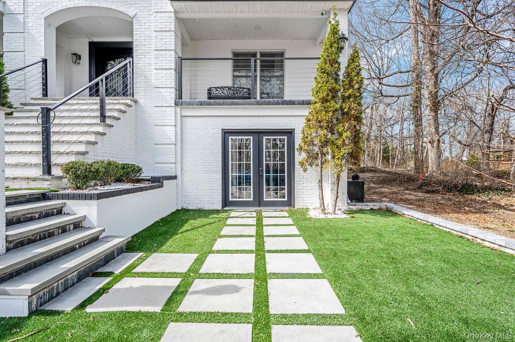 68 Fort Salonga Road Northport, NY 11768 - Photo 4 of 50