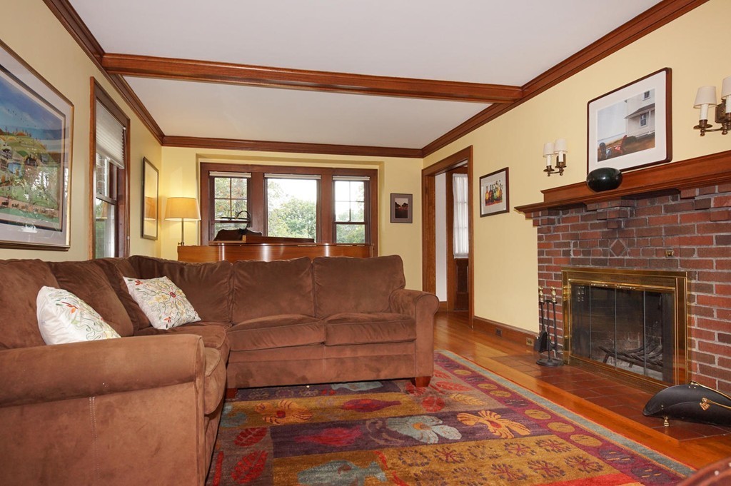 201 Old Spring Street Arlington, MA 02476 - Photo 4 of 27 Gallery Image 4
