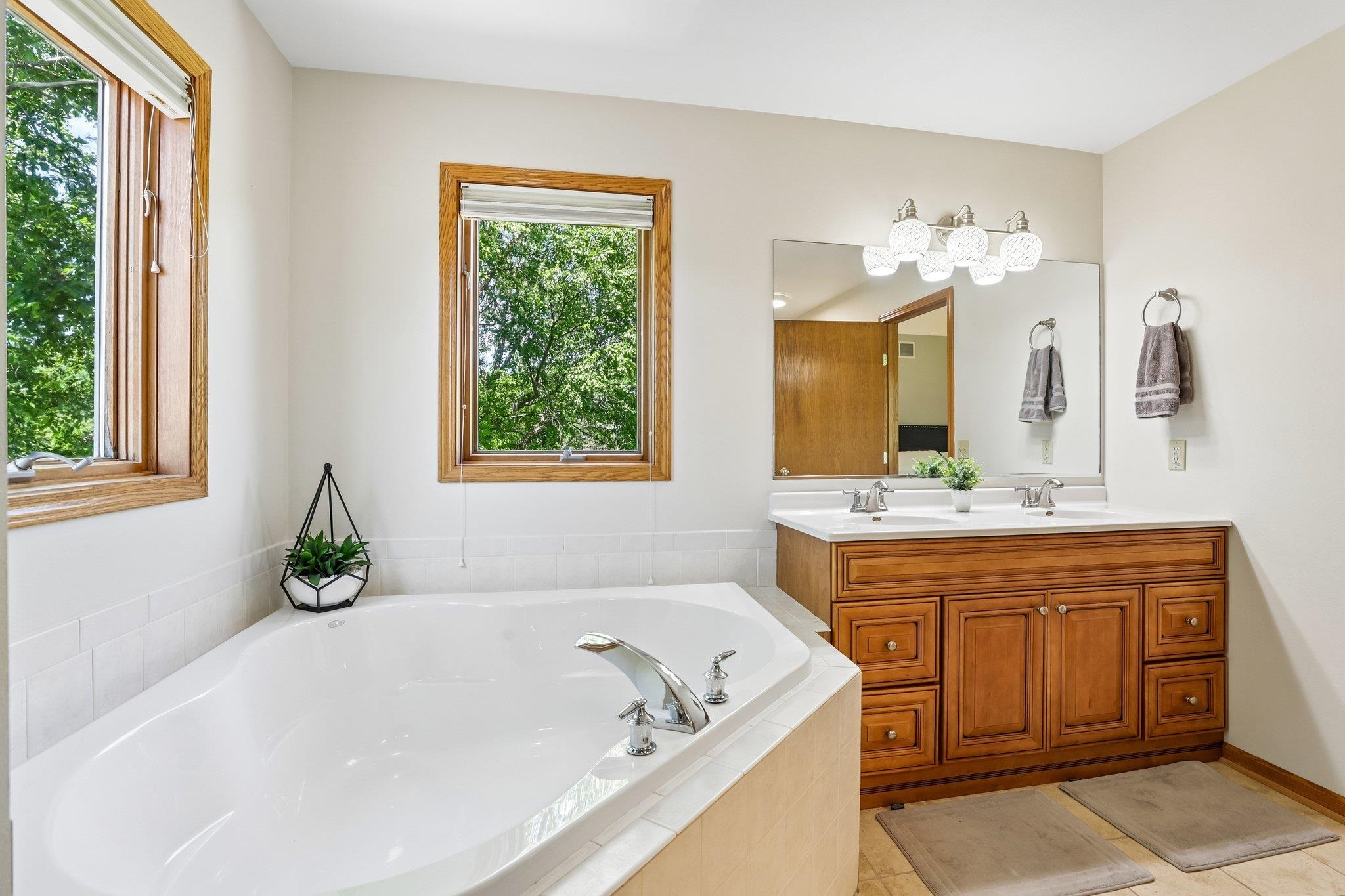 4230 Redtail Pass Middleton, WI 53562 - Photo 41 of 73