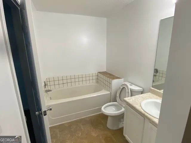 $1,700 | 120 Chastain Circle, Newnan, GA 30263