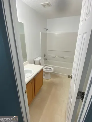 $1,700 | 120 Chastain Circle, Newnan, GA 30263