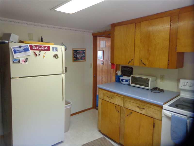 74 Deer Acres Road Raymond, ME 04071 - Photo 11 of 35 Kitchen.