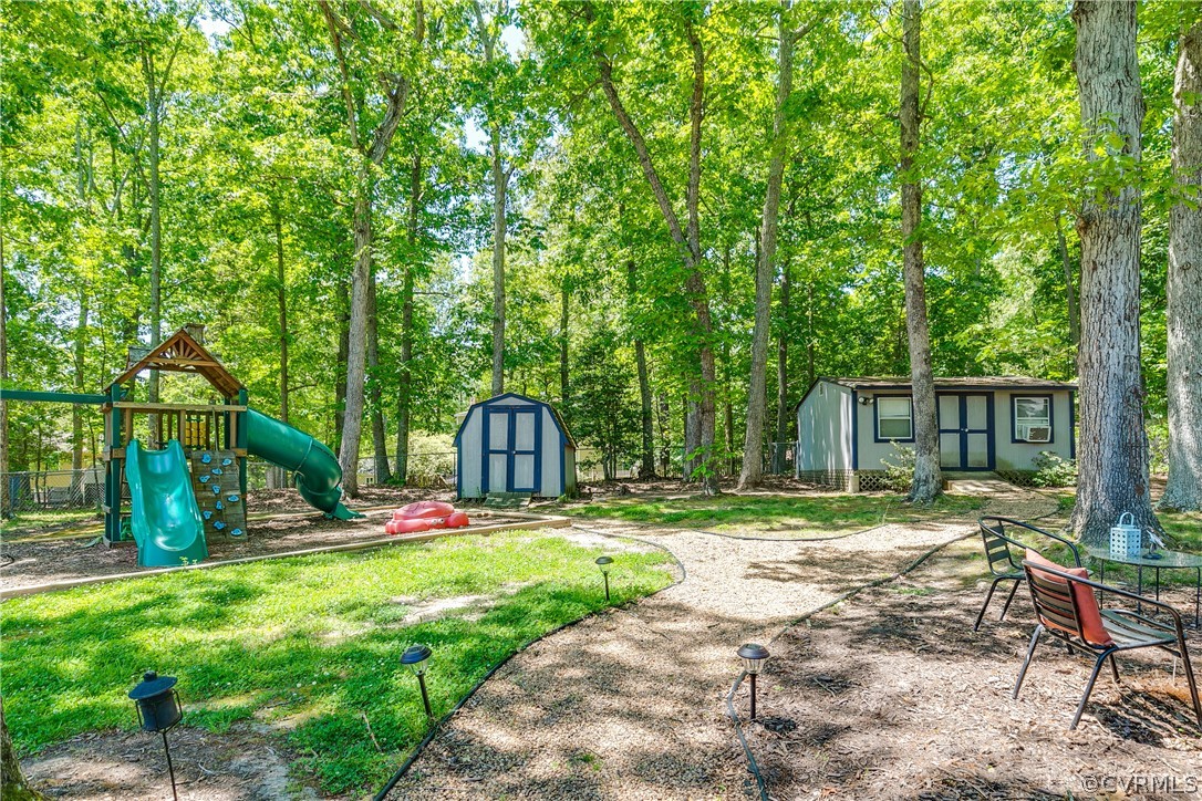 200 Eastman Road Chesterfield, VA 23236 - Photo 31 of 37