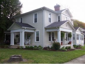 403 Clinchfield Avenue Erwin, TN 37650 - Photo 3 of 20 Photo 3