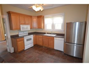 403 Clinchfield Avenue Erwin, TN 37650 - Photo 4 of 20 Photo 4